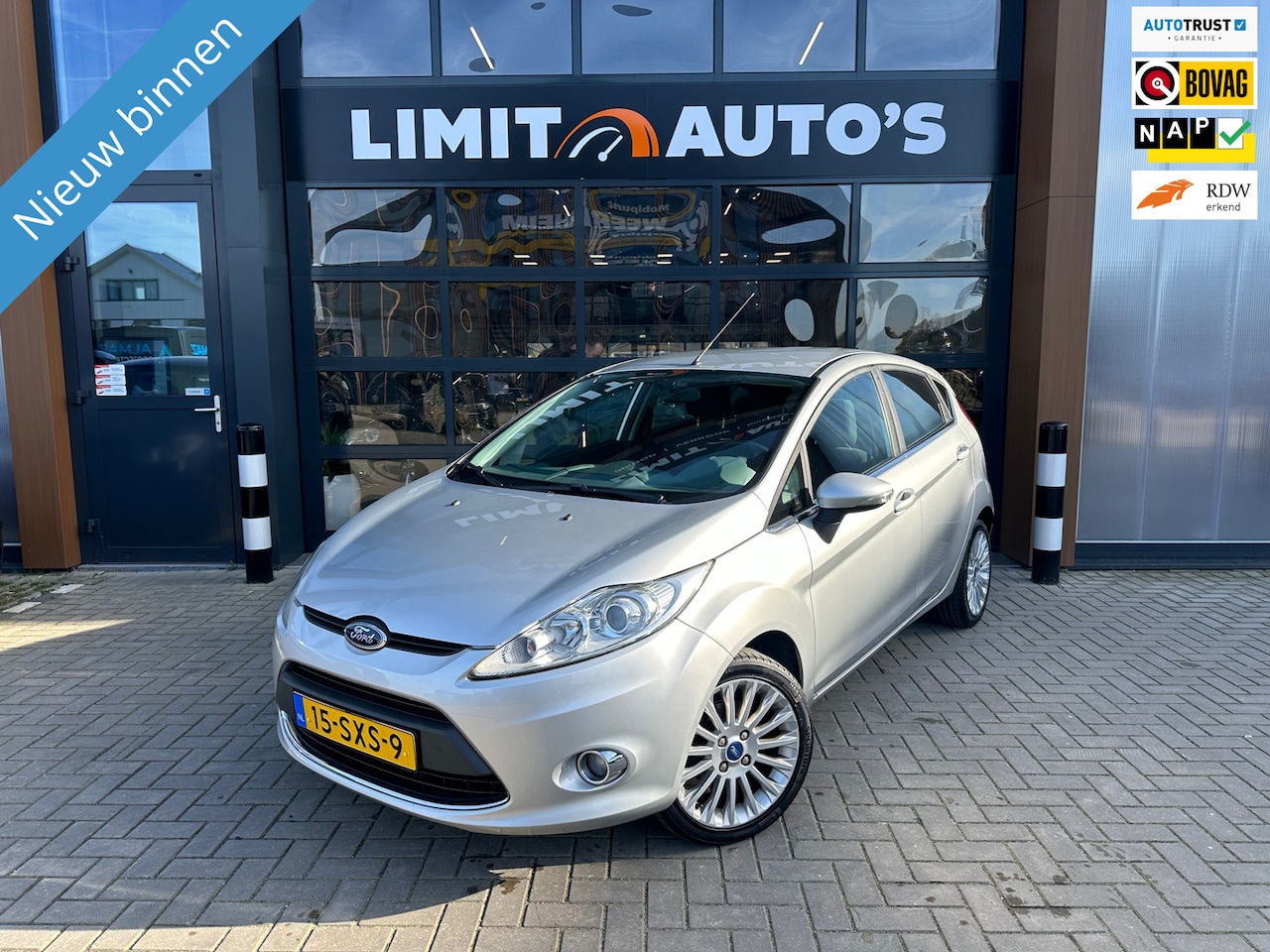Ford Fiesta - 1.25 Titanium/Airco/Elek.Ramen/Lmv/Nap/Apk - AutoWereld.nl