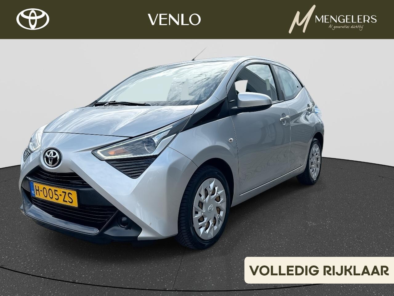 Toyota Aygo - 1.0 VVT-i x-play RIJKLAAR | Airco | Camera | AppleCarplay & Android Auto - AutoWereld.nl