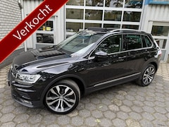 Volkswagen Tiguan - 1.4 TSI 4Motion Highline / Panoramadak / Virtual display / Trekhaak