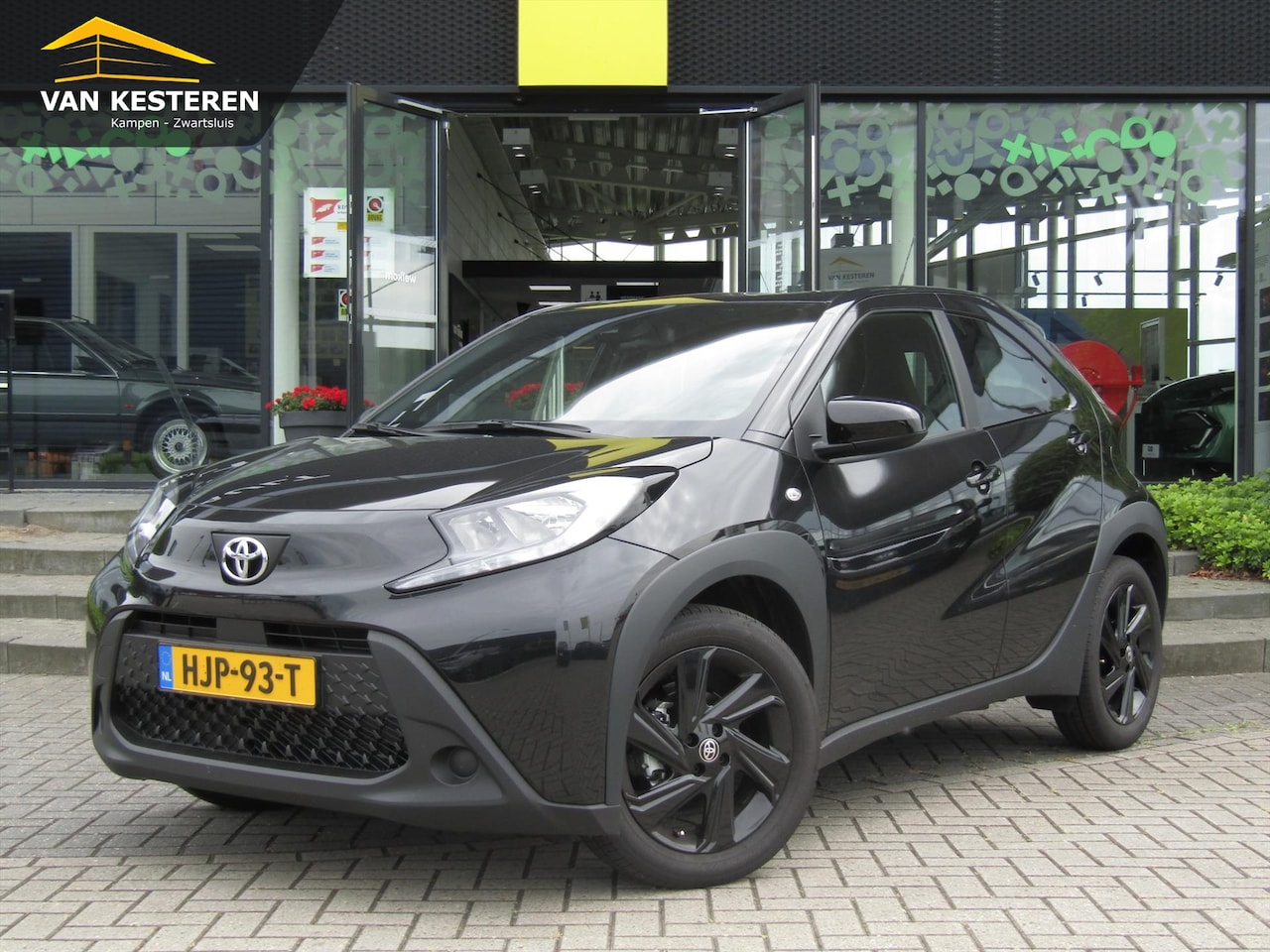 Toyota Aygo X - 1.0 VVT-i MT 72pk Play / Cruise- Control / Camera / 1e eigenaar / Nieuwstaat - AutoWereld.nl
