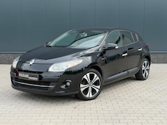 Renault Mégane - 1.4 TCe Bose | AIRCO | CRUISE | STOELVERWARMING | TREKHAAK | KEYLESS