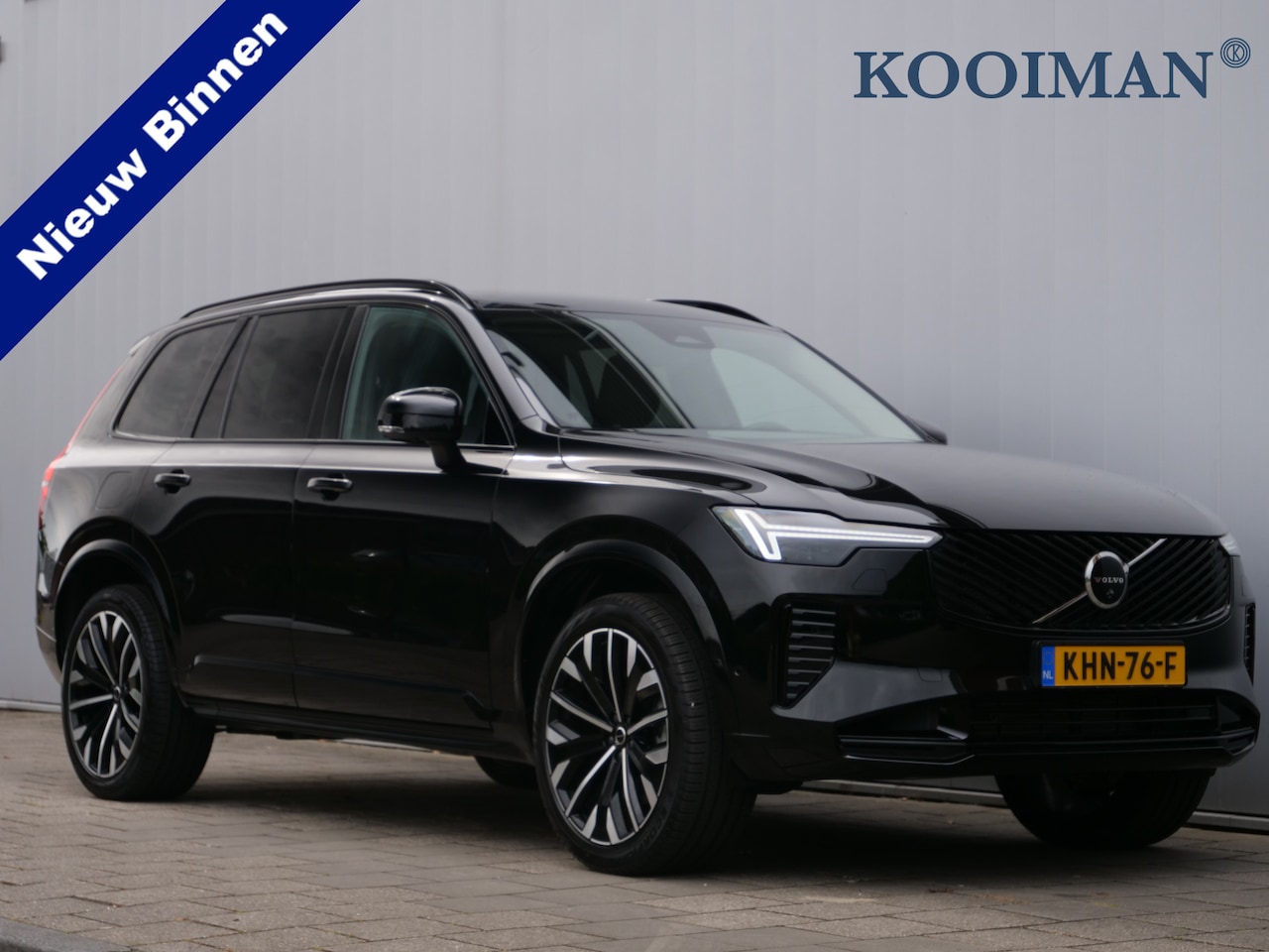 Volvo XC90 - 2.0 T8 Plug-in hybrid AWD Plus Dark 455 Pk Automaat Navi / DAB / Camera's / Leer / 7 perso - AutoWereld.nl
