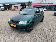 Volkswagen Polo - 1.4-16V Trendline inruil koopje nieuwe apk