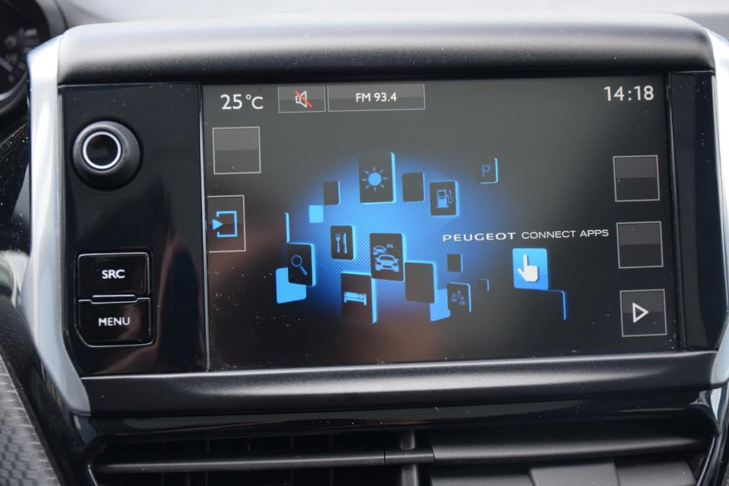 Peugeot 2008 - 1.2 PureTech Active 1.2 PureTech Active, Panoramadak, Full map navigatie, Airco, Elektrische ramen,