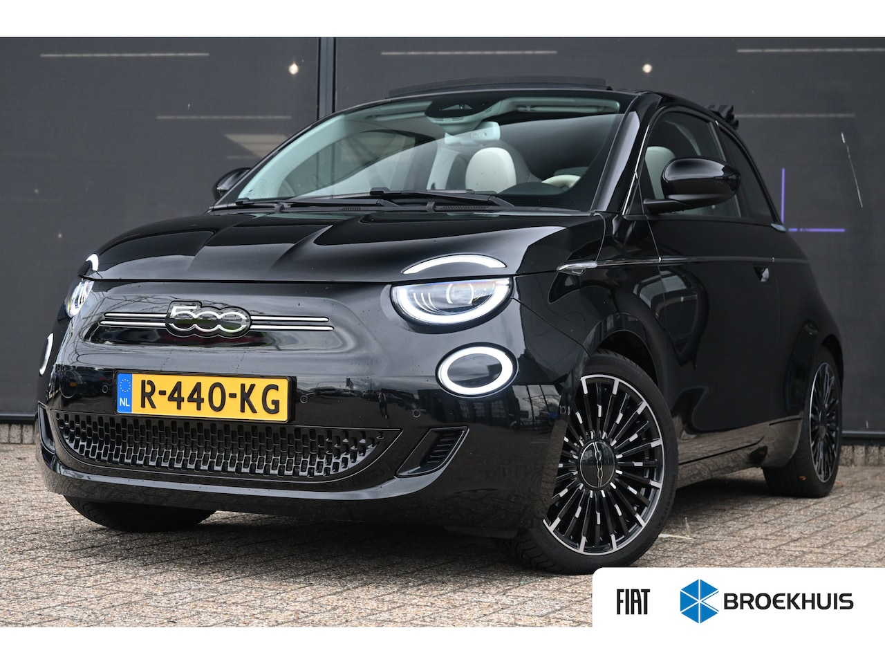 Fiat 500 C - La Prima 42 kWh | Leder | Navigatie | Achteruitrijcamera | Adaptive Cruise | Climate Contr - AutoWereld.nl