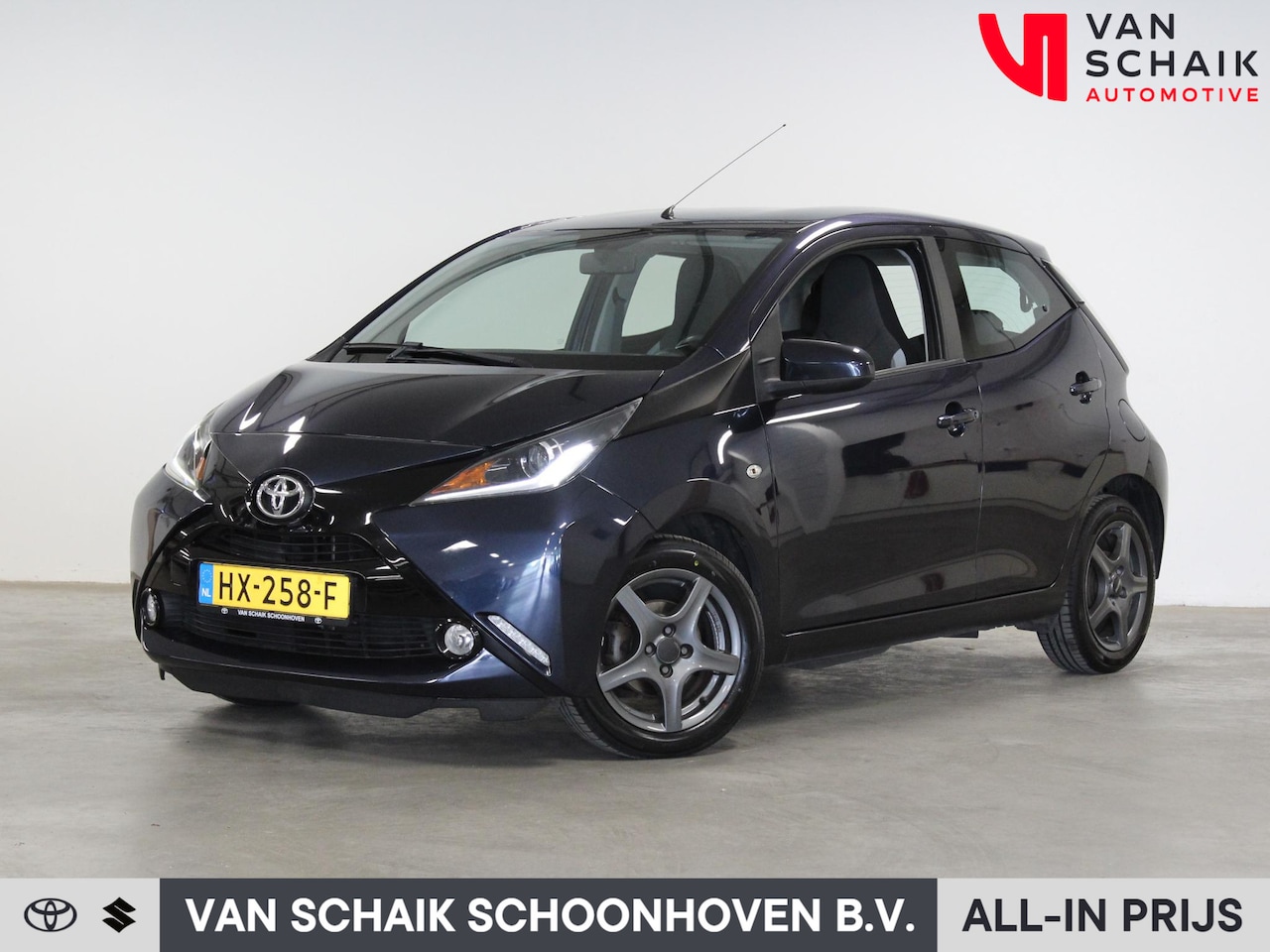 Toyota Aygo - 1.0 VVT-i x-play 1.0 VVT-i x-play - AutoWereld.nl