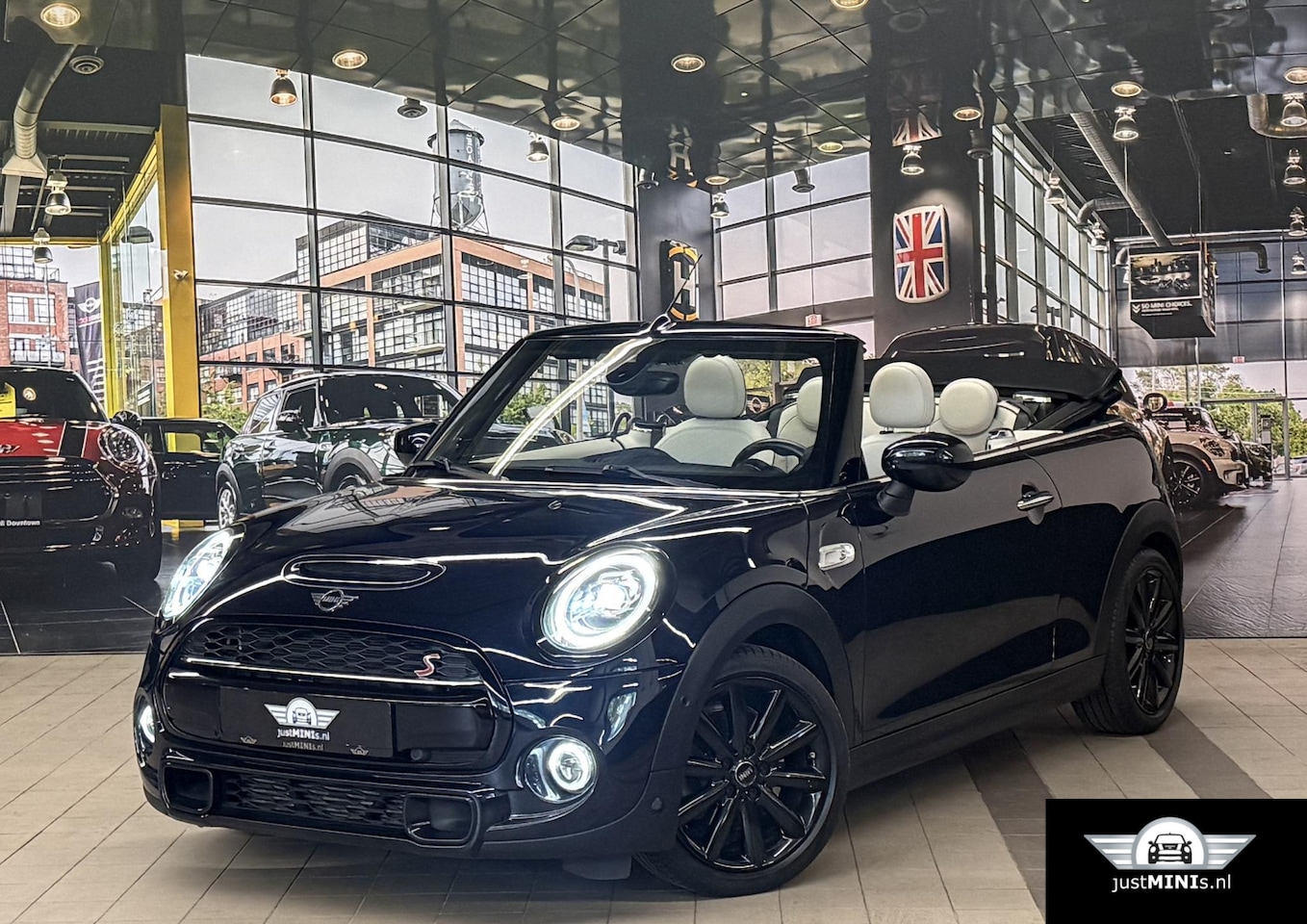 MINI Cabrio - 2.0 COOPER S AUTOM LEDER CarPlay CAMERA - AutoWereld.nl