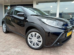 Toyota Aygo X - 1.0 VVT-i MT Play 5dkm/2023/Cruise/Airco
