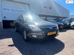 Hyundai i30 CW - 1.6i Style AIRCO APK T/M 20-6-2027