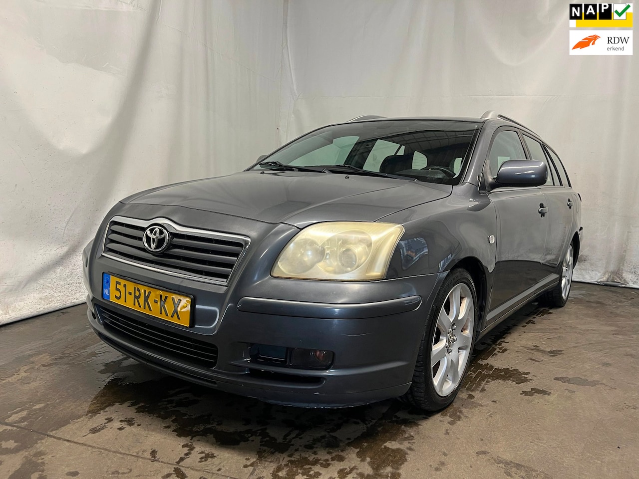 Toyota Avensis Wagon - 2.0 VVTi Executive SCHADEAUTO! - AutoWereld.nl