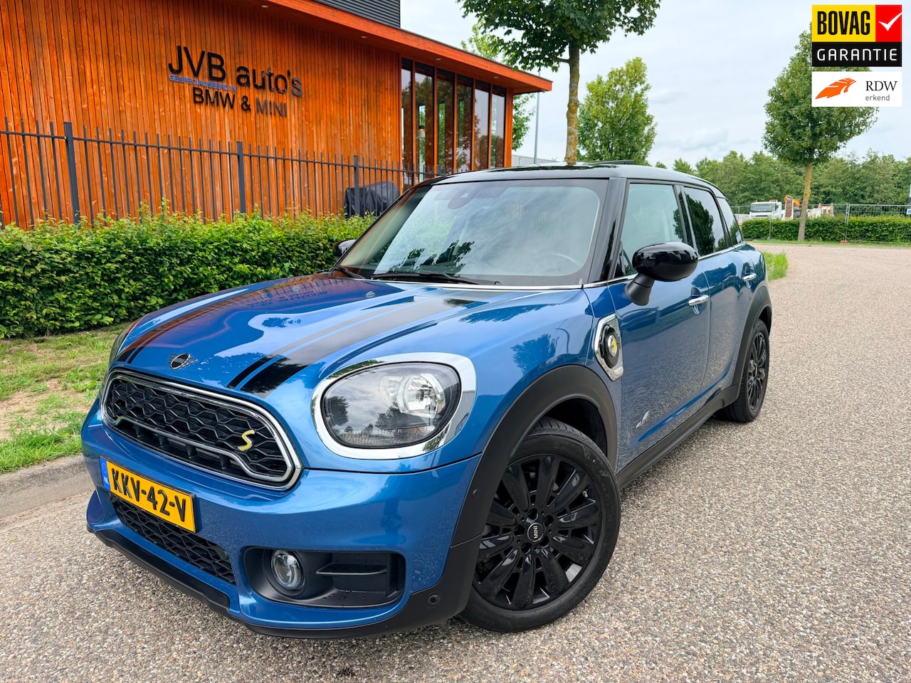 MINI Countryman - 1.5 Cooper S E ALL4, Panoramadak, memory, carplay, camera - AutoWereld.nl