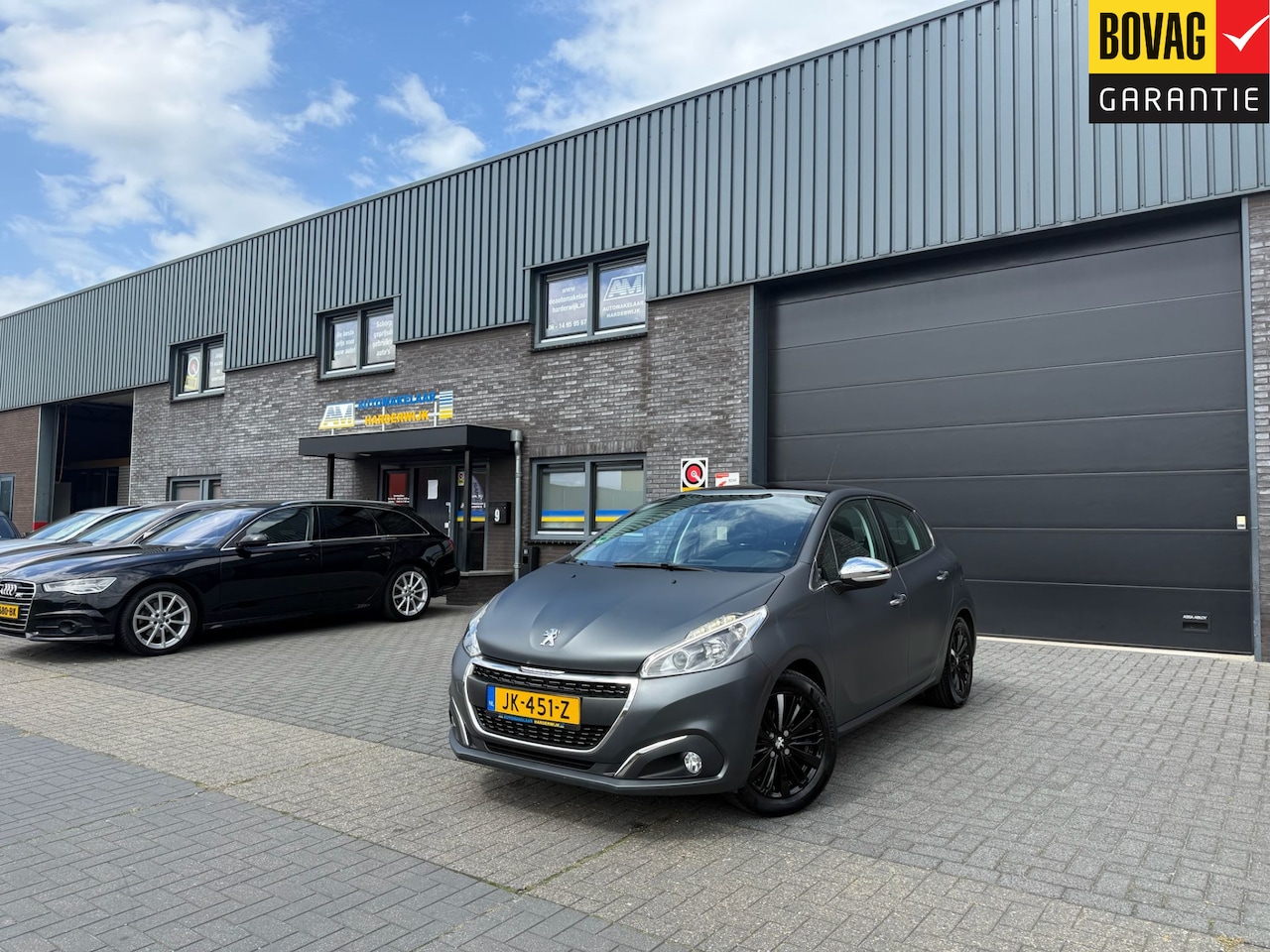 Peugeot 208 - 1.2 110PK Allure | 2E EIGENAAR | 12MND GARANTIE | PANO | DAB | CARPLAY | NAVI | CRUISE | J - AutoWereld.nl