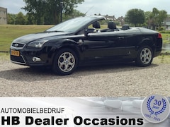 Ford Focus Coupé-Cabriolet - 2.0-16V Titanium - Airco - Leer interieur