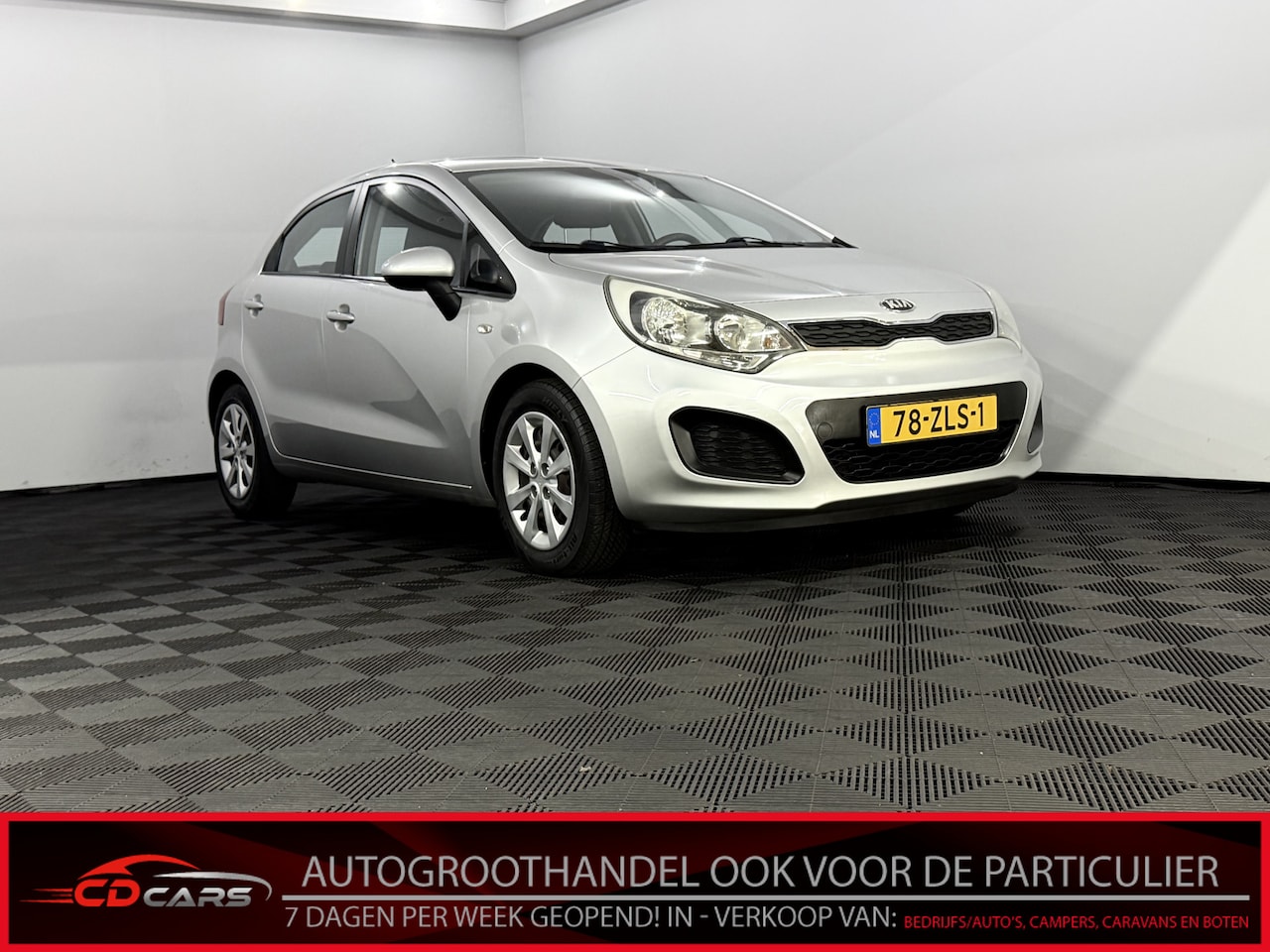 Kia Rio - 1.2 CVVT Comfort Pack Airco, Parkeersensoren, Navi, Radio, A start stop - AutoWereld.nl