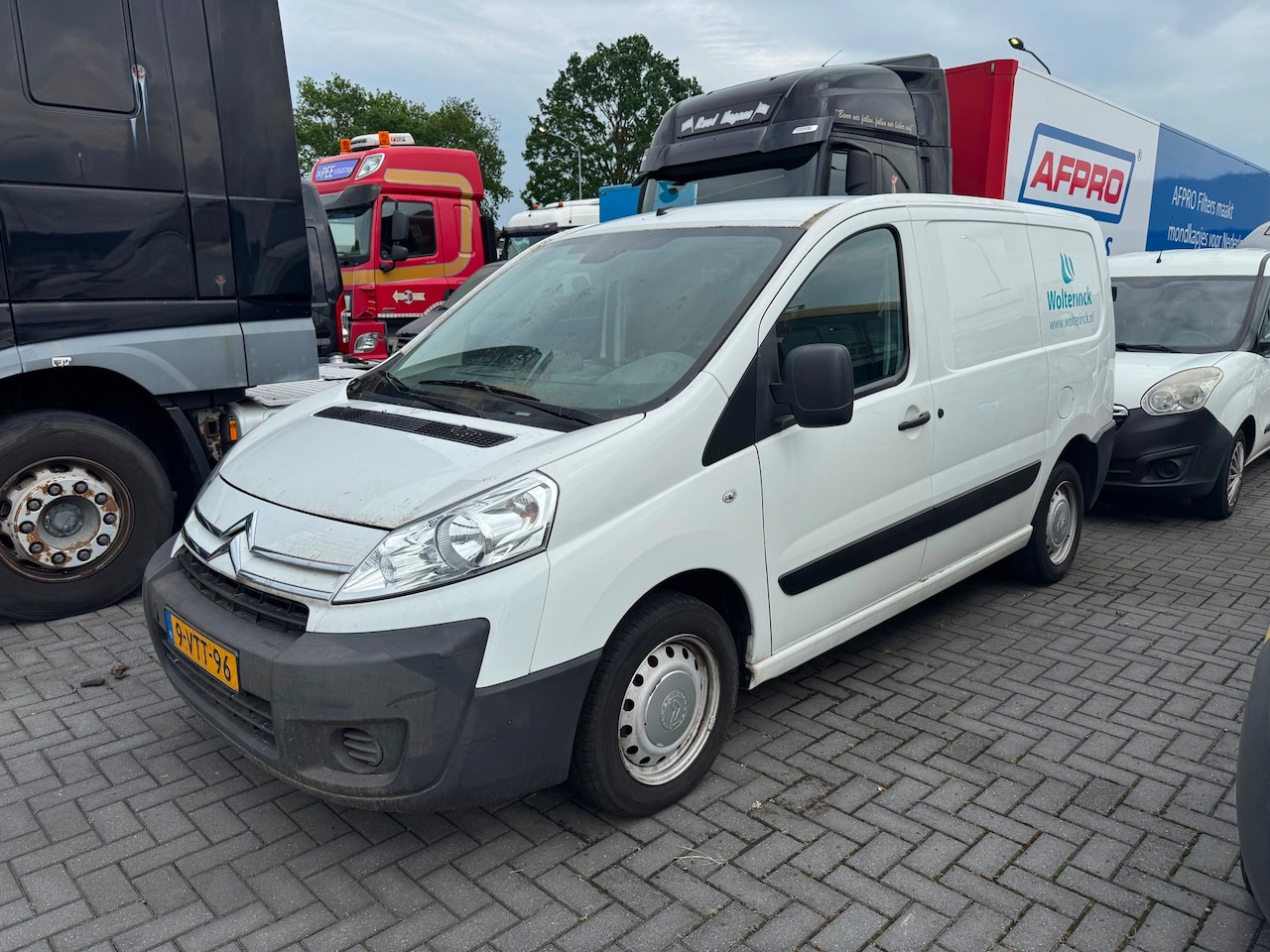 Citroën Jumpy - 2,0 HDI Airco 2012 266000 km loopt niet dieselpomp defect - AutoWereld.nl