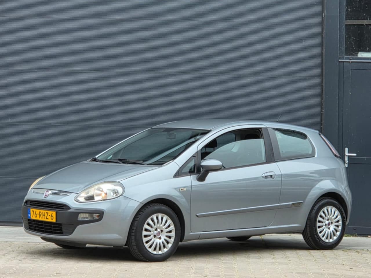 Fiat Punto Evo - 1.4-16V m-air Dyn. nap apk 06'27! - AutoWereld.nl