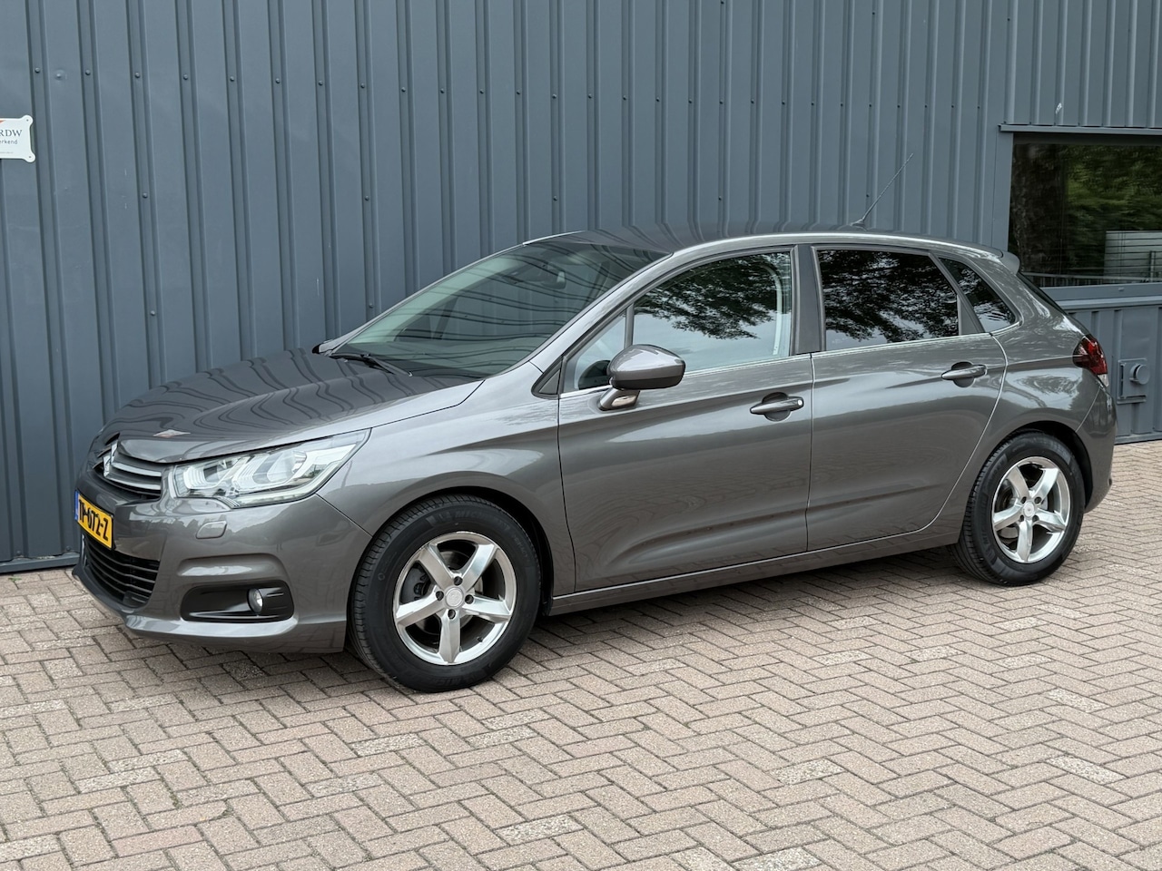 Citroën C4 - 1.2 PureTech Feel Collection AUTOMAAT!/NAVI!/ONDERHOUDEN!/ - AutoWereld.nl