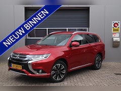 Mitsubishi Outlander - 2.0 PHEV instyle, Stoel & Stuurverwarmd, Camera, Trekhaak