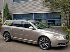 Volvo V70 - D3 5-Cil Navi Trekhaak 18"Vlg BlueTooth