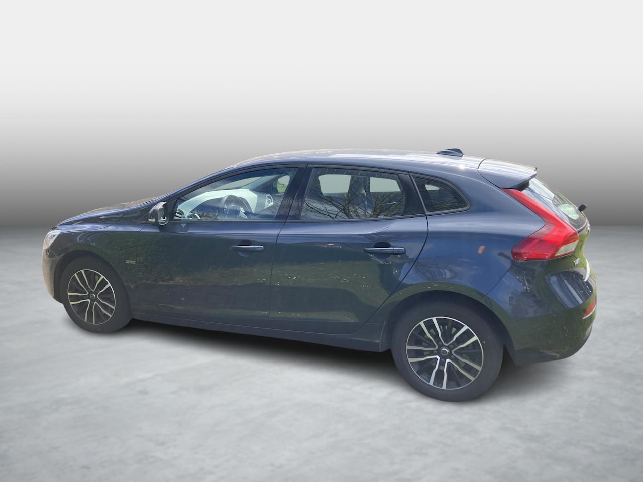 Volvo V40 - 1.5 T2 Polar+ | Navigatie | High Performance Audio | Bluetooth | Parkeersensoren | LED Kop - AutoWereld.nl