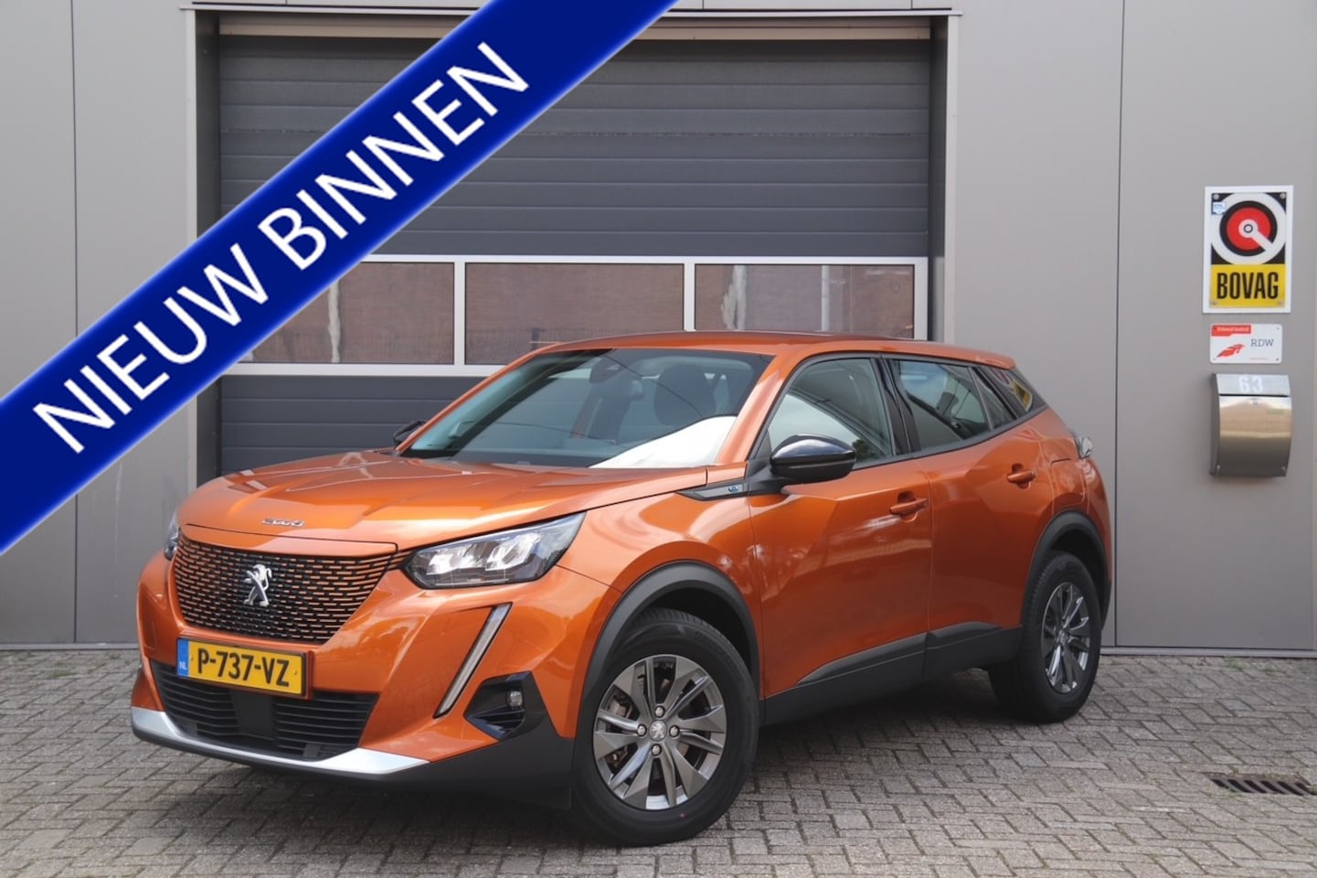 Peugeot e-2008 - EV Active Pack 50 kWh, Camera, Cruise, Navi - AutoWereld.nl