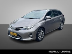 Toyota Auris Touring Sports - 1.8 Hybrid Executive | NAVIGATIE | CAMERA | STOELVERWARMING |