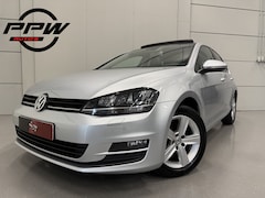 Volkswagen Golf - 1.2 TSI 110PK DSG 5drs. PANO/BI-XENON/LEER-STOF SP.STOELEN/MASSAGE/CARPLAY/NAVI/ECC/CRUISE
