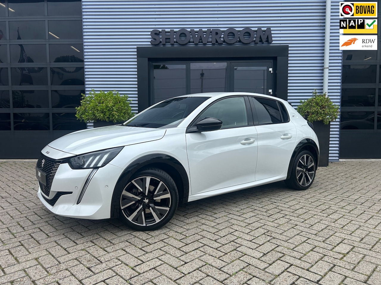 Peugeot 208 - 1.2 PureTech GT CAMERA|NAVI|APPLECARPLAY|STOELVERWARMING| - AutoWereld.nl