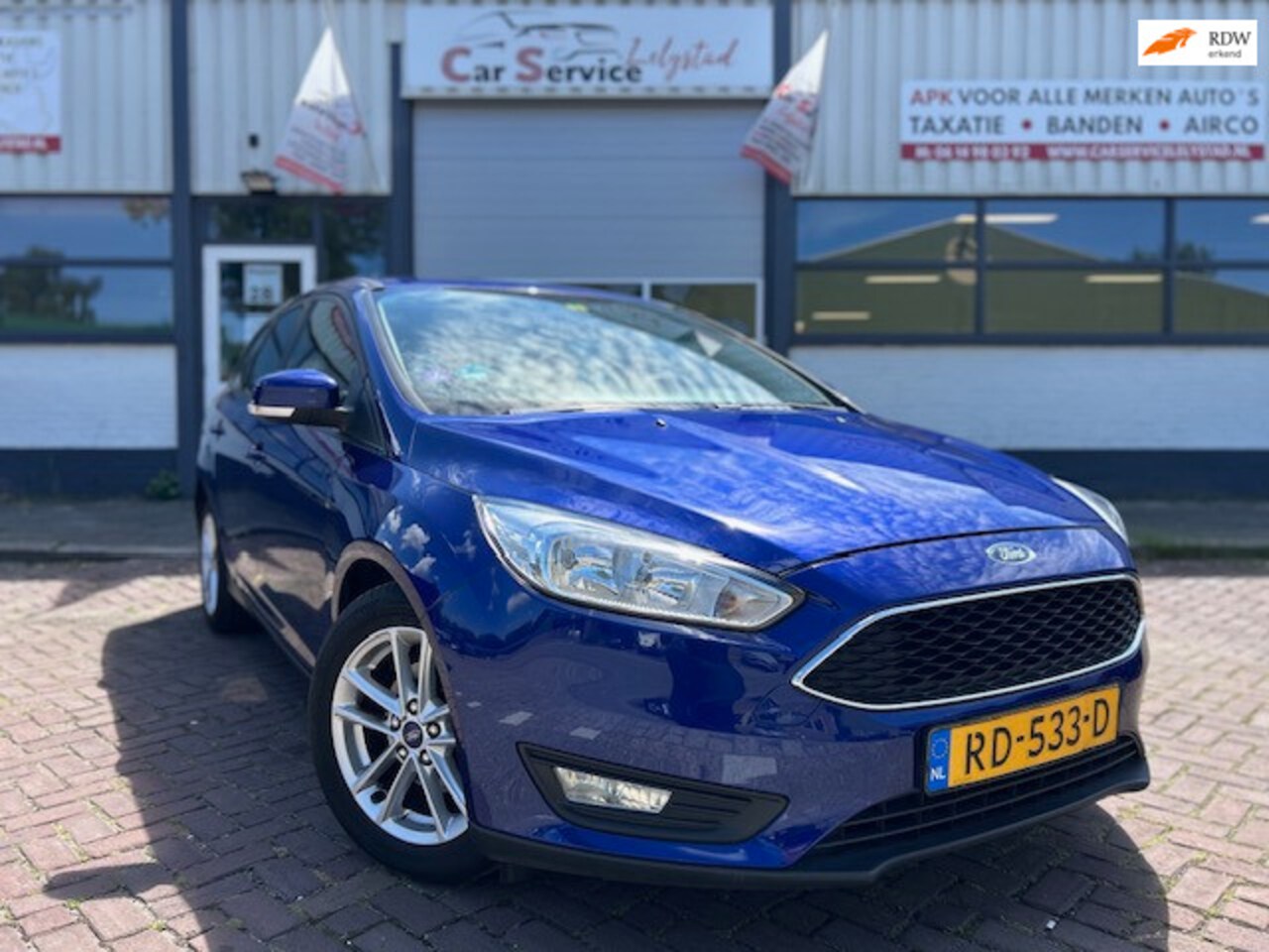 Ford Focus Wagon - 1.0 Lease Edition Gereviseerde motor/Cruise/Clima/2e eigenaar - AutoWereld.nl