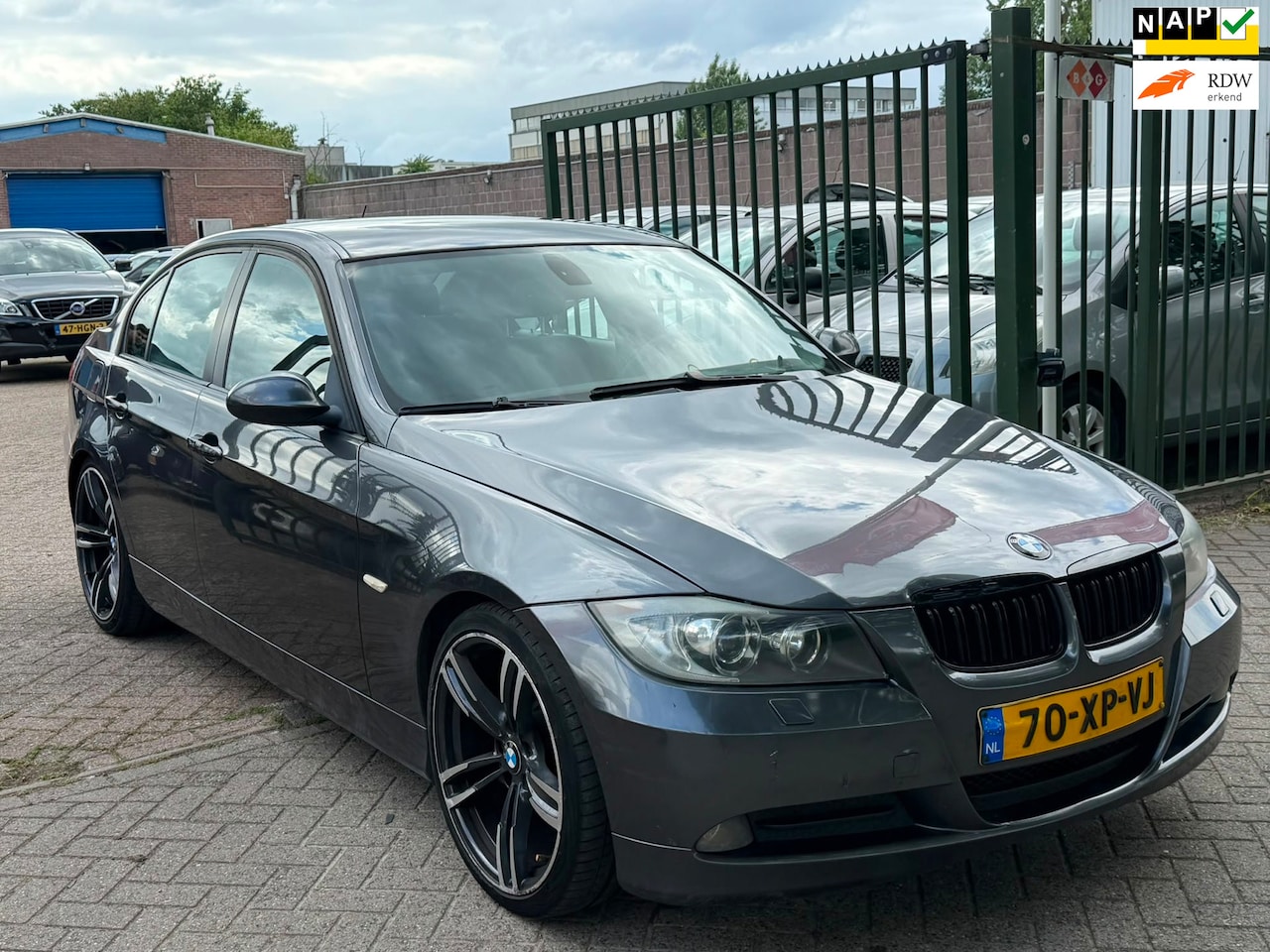 BMW 3-serie - 318i High Executive Airco elektrische ramen cv op afs - AutoWereld.nl