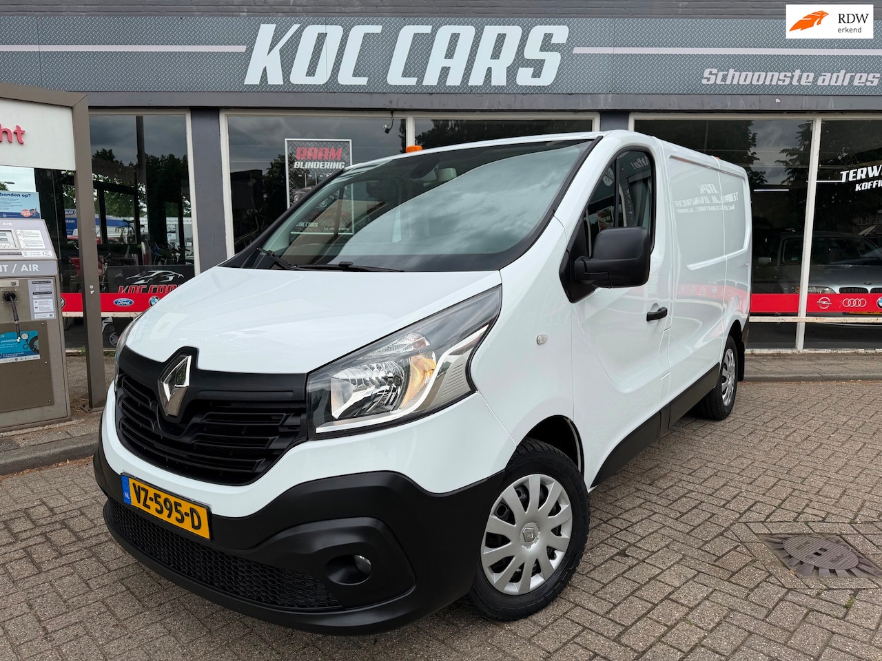 Renault Trafic - 1.6 dCi T27 L1H1 Comfort MARGE STANDKACHEL DIERENVERVOER - AutoWereld.nl