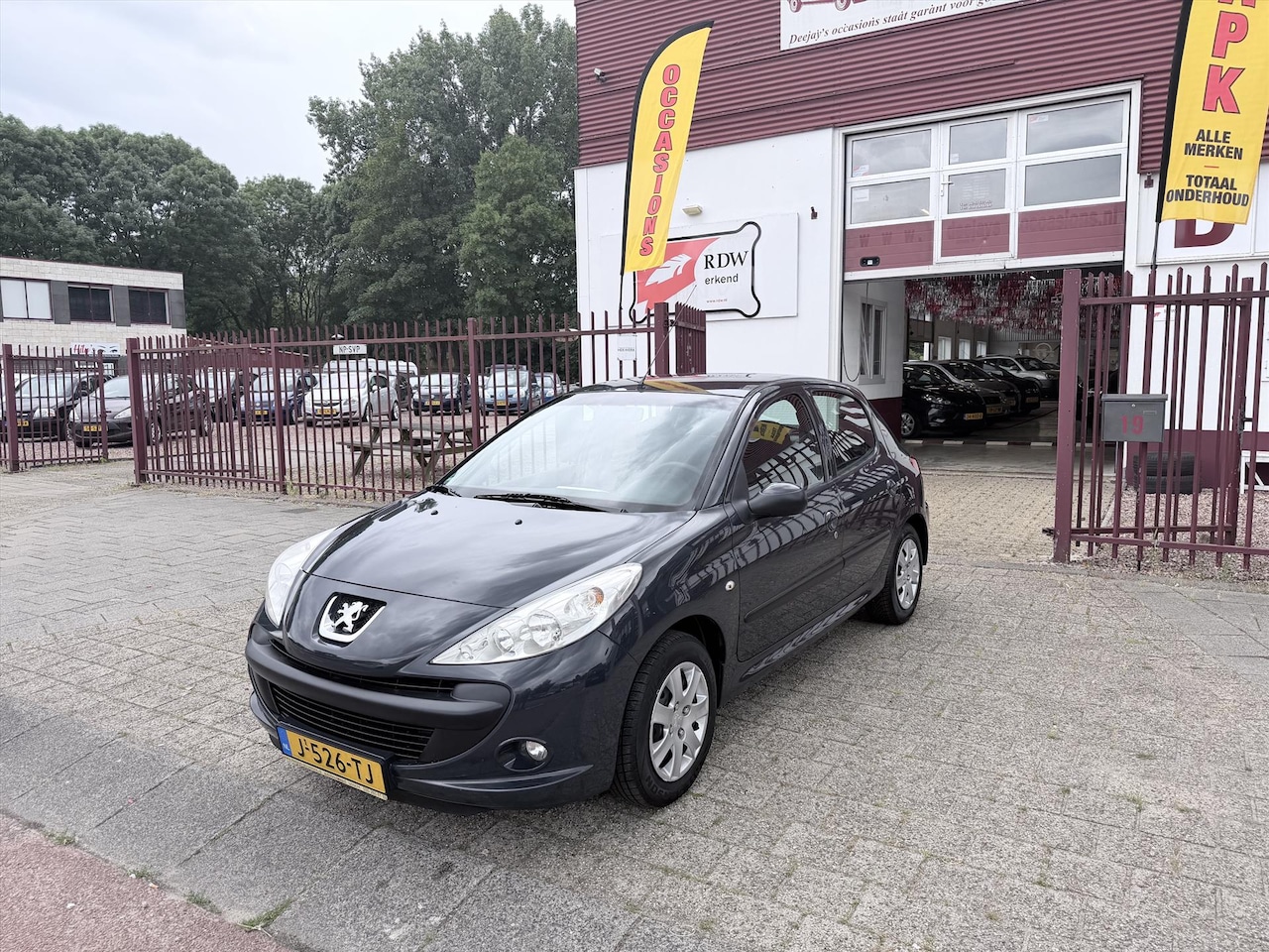 Peugeot 206 - 206+ 1.1 60pk 5-deurs - AutoWereld.nl