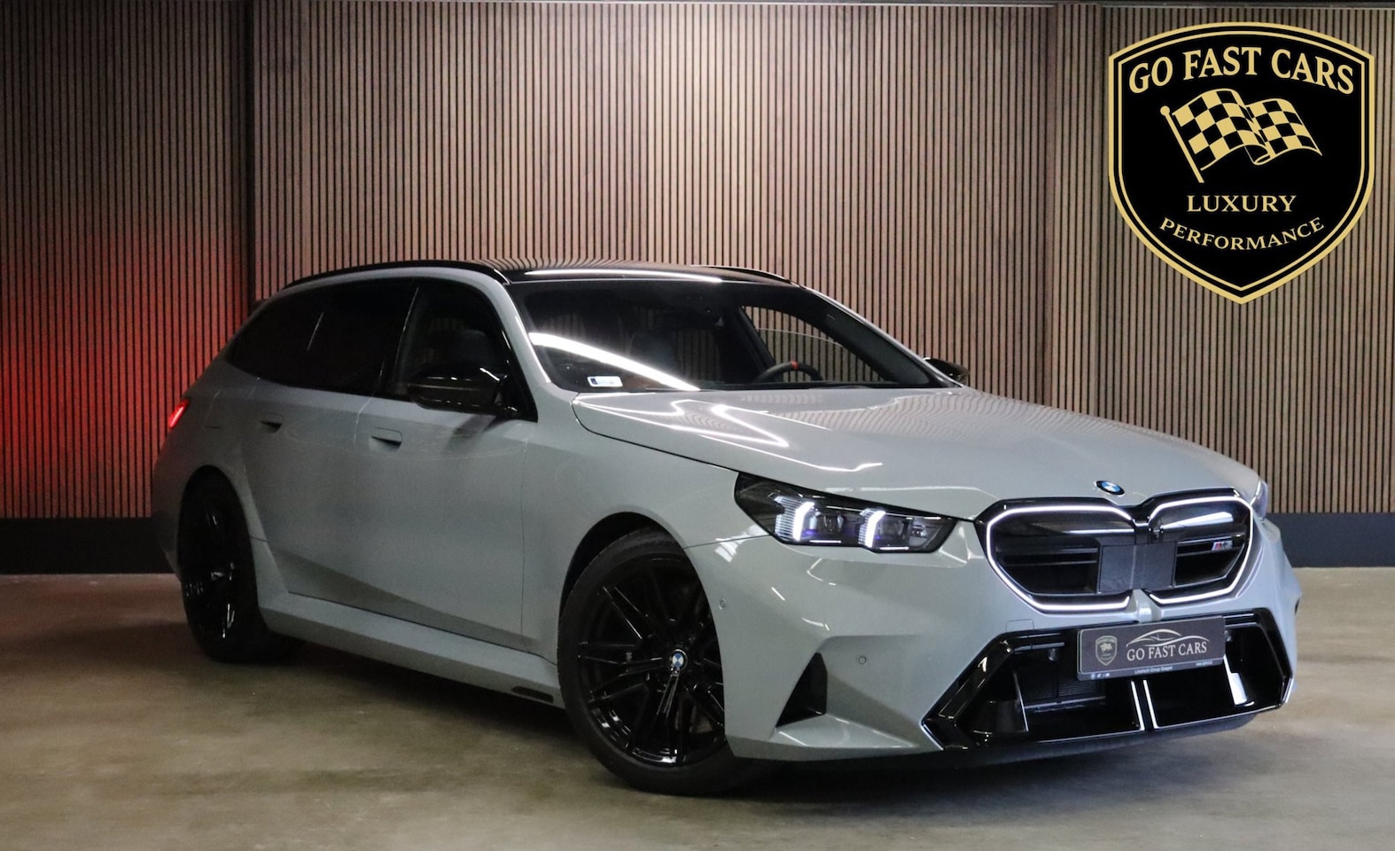 BMW 5-serie Touring - M5|B&W|Pano|Hud|Stoelvent|360|2026|Fabrieksgarantie|2tone|727pk|Driving Assistant Pro|Carb - AutoWereld.nl