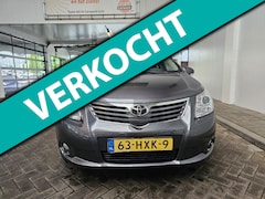 Toyota Avensis Wagon - 2.0 VVTi Dynamic