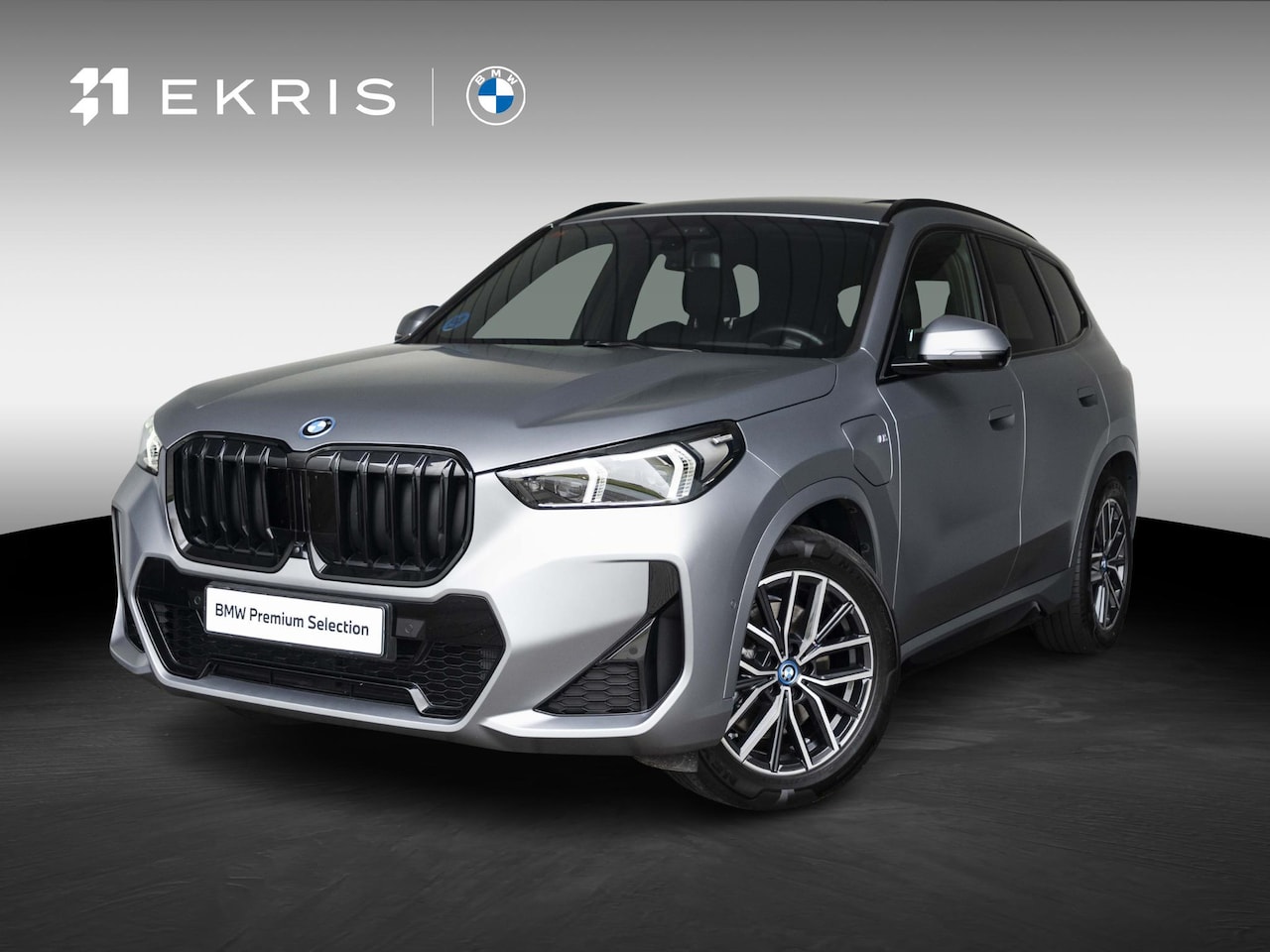BMW X1 - xDrive30e | M Sportpakket | Innovation Pack | Travel Pack | Glazen panoramadak | Driving A - AutoWereld.nl