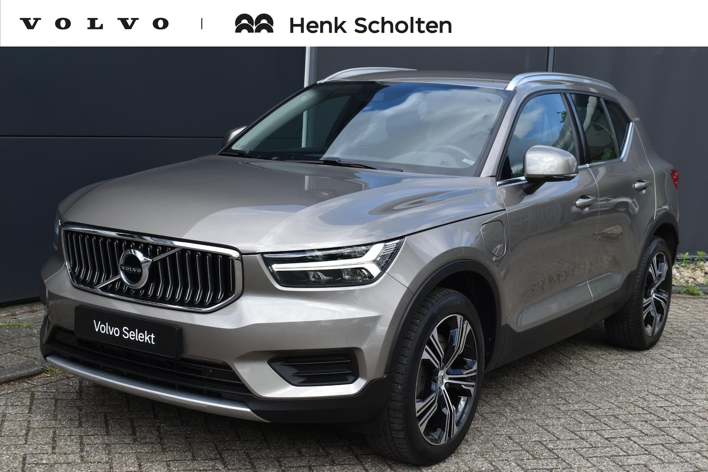 Volvo XC40 - T4 Recharge Inscription | Fullmap Navigatie | Lederen bekleding | Elektrische voorstoelen - AutoWereld.nl
