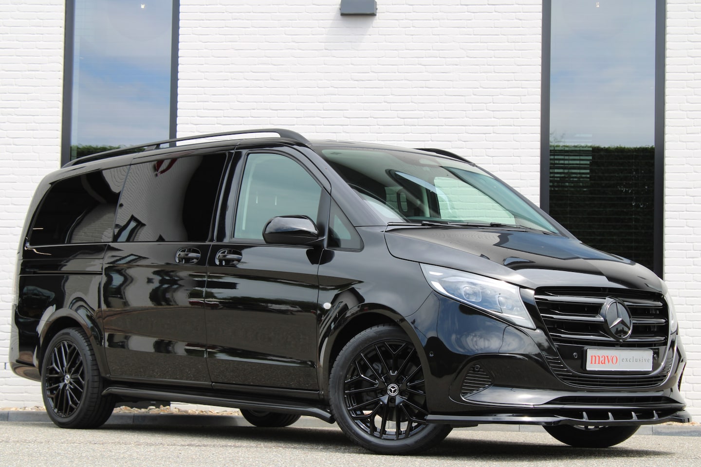 Mercedes-Benz Vito - 119 CDI / Aut / Lang / DC / 2x Schuifdeur / Leer / Led / Camera / Vol Opties / NIEUWSTAAT - AutoWereld.nl