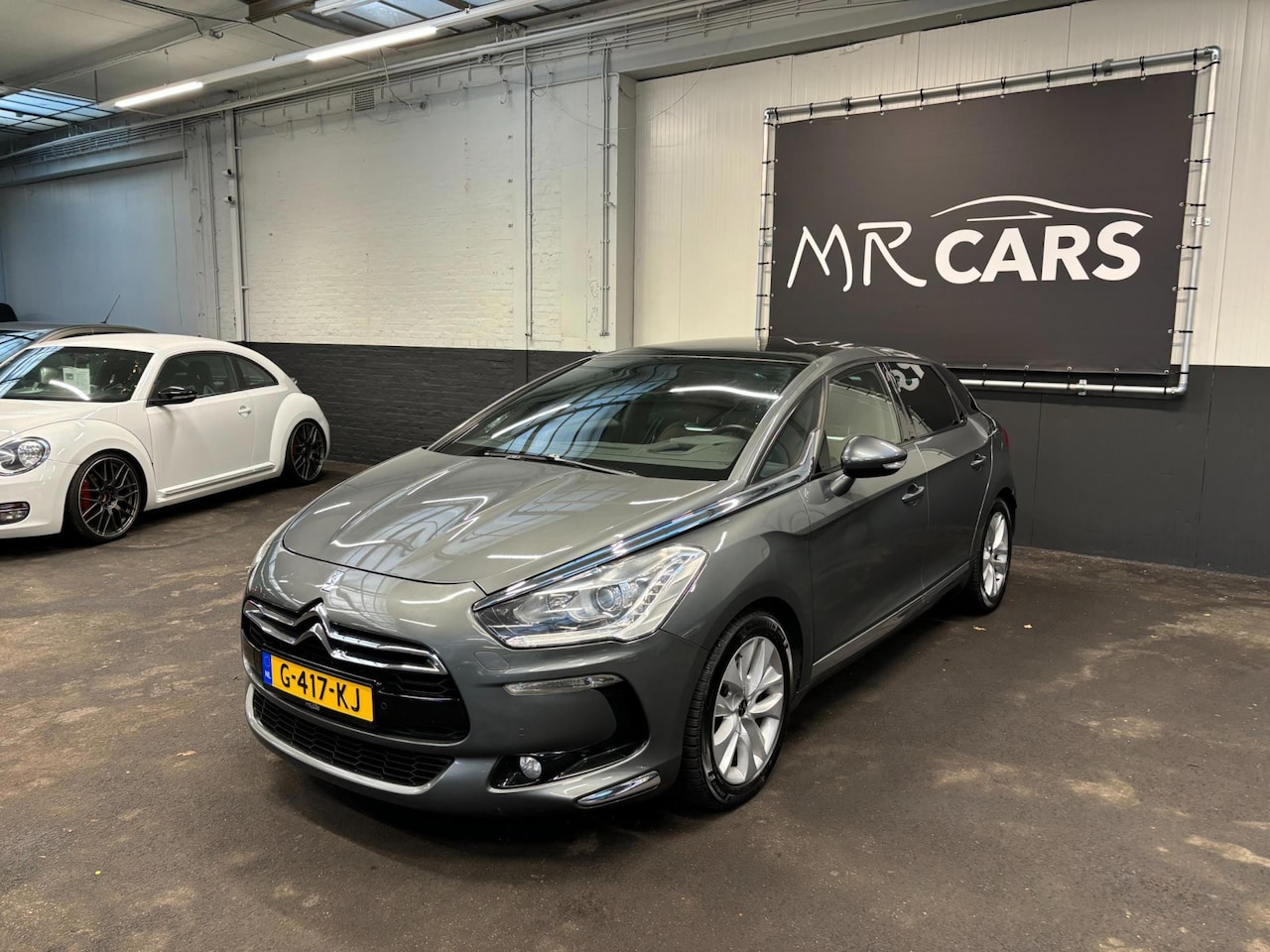 Citroën DS5 - 1.6 THP Sport Chic Leder/Navi/Camera/Panodak - AutoWereld.nl
