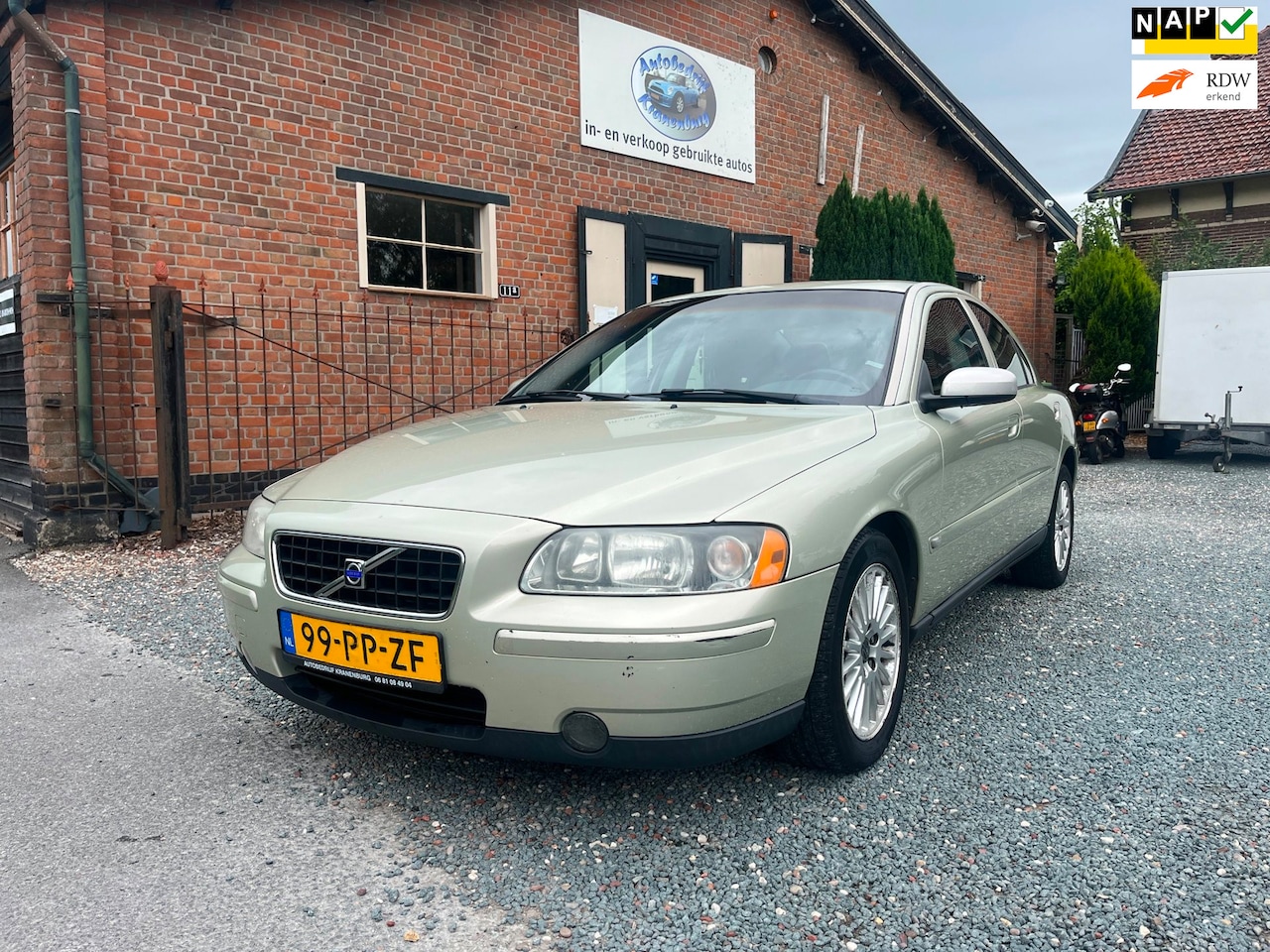 Volvo S60 - 2.4 Edition 2.4 Edition ( Automaat + Climate controle + Cruise controle ) - AutoWereld.nl