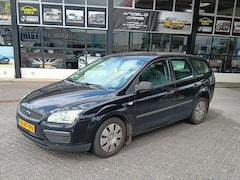 Ford Focus Wagon - 1.6-16V Champion