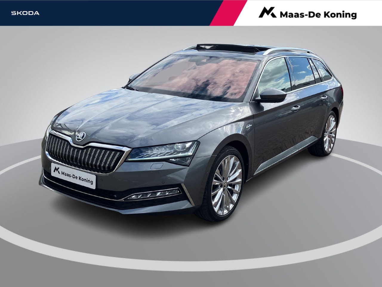 Skoda Superb Combi - 1.4TSI iV 160kW/218PK Laurin & Klement DSG · Panoramadak · Leder · Trekhaak · 360gr Camera - AutoWereld.nl