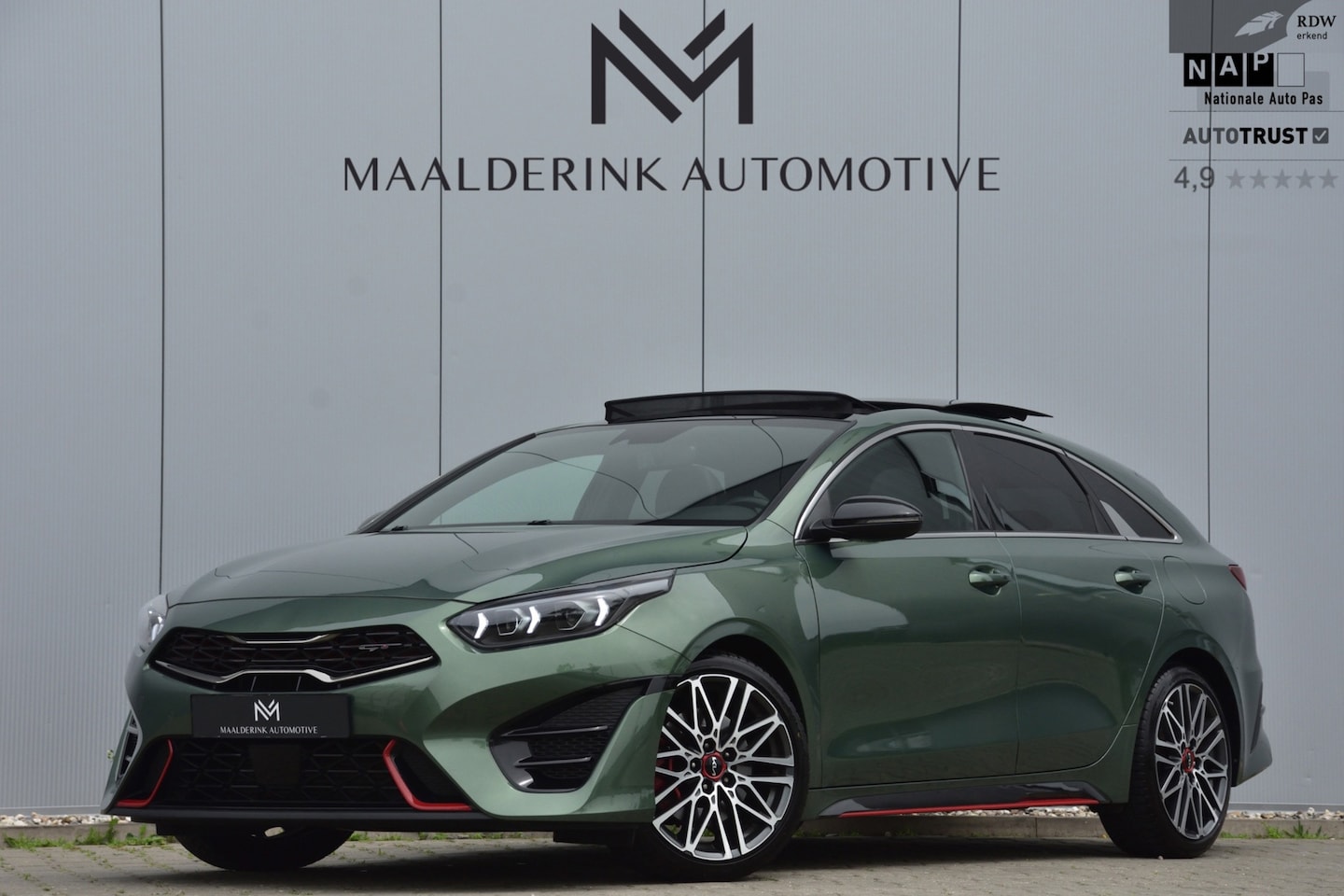 Kia Pro cee'd - 1.6 T-GDi 204 pk GT Panodak, JBL, Alcantara/Leder, Stoelverwarming, Camera - AutoWereld.nl