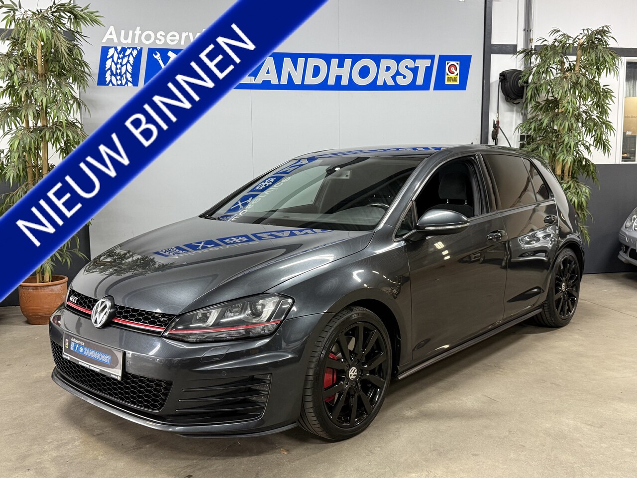 Volkswagen Golf - 2.0 TSI GTI Performance // Panodak // carplay // trekhaak - AutoWereld.nl