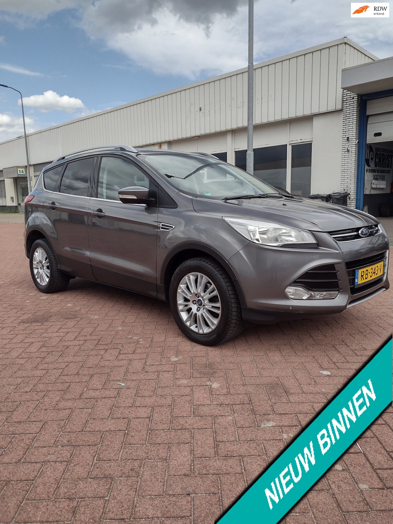 Ford Kuga - 1.6 Titanium MOOIE AUTO BEL 0619590613 HOGEN IN STAP - AutoWereld.nl