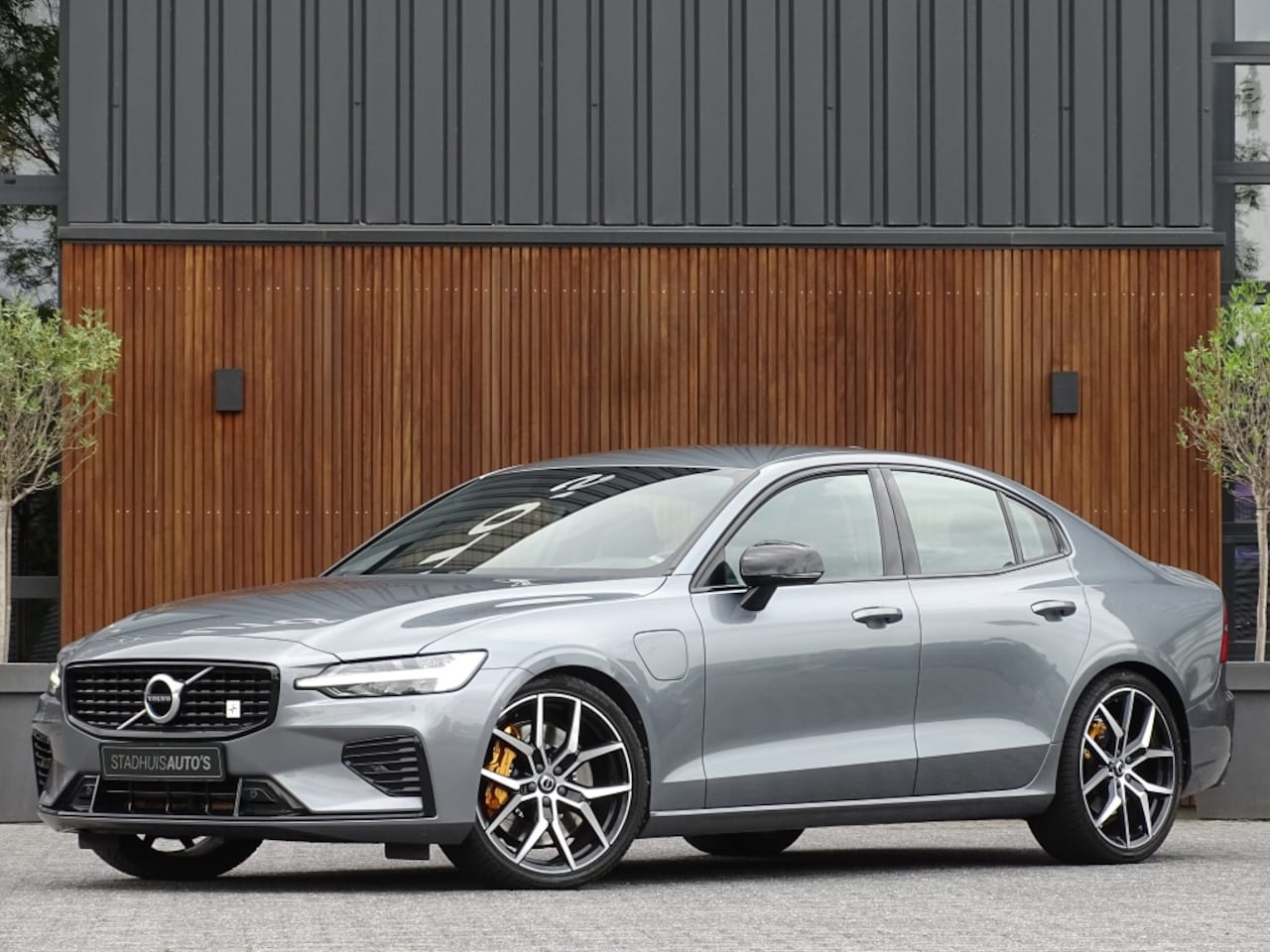 Volvo S60 - T8 Polestar 455PK AWD / Brembo / 2021 - AutoWereld.nl