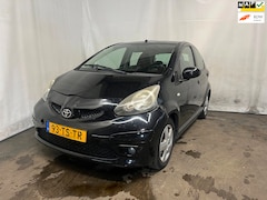 Toyota Aygo - 1.0-12V Sport SCHADEAUTO