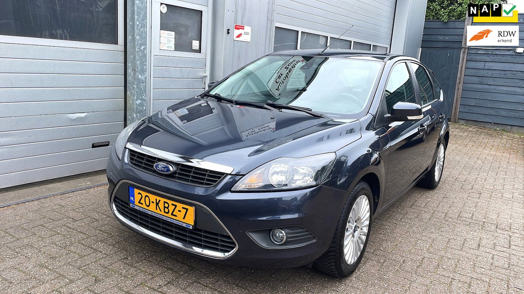 Ford Focus - 1.8 Limited 5DR 2009-Navi-Clima-Cruise-Trekhaak - AutoWereld.nl