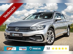 Volkswagen Passat Variant - GTE DSG | Apple CarPlay/Android Auto | Dealer onderhouden | Trekhaak