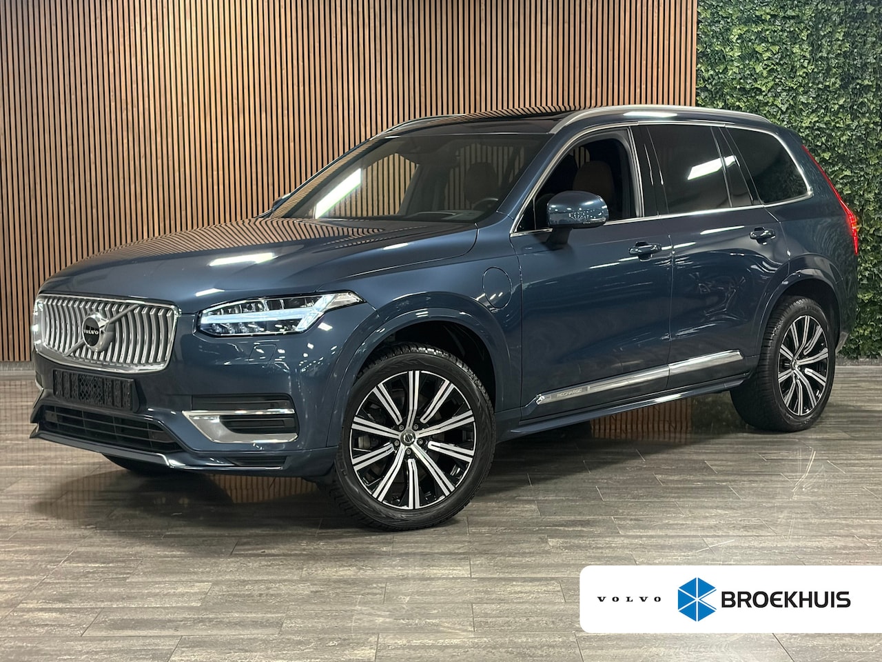 Volvo XC90 - T8 AWD Recharge Inscription | 360° Camera | Head-Up Display | Adaptieve Cruise Control | S - AutoWereld.nl