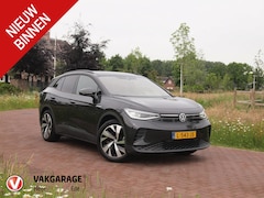 Volkswagen ID.4 - Family 77 kWh | Panoramadak | Trekhaak | Sfeerverlichting | Camera | Apple Carplay |